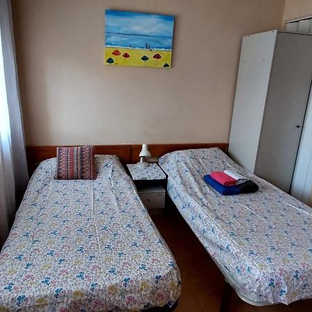 Apartamentos Con Patio อาลิกันเต ภายนอก รูปภาพ