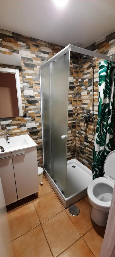 Apartamentos Con Patio อาลิกันเต ภายนอก รูปภาพ