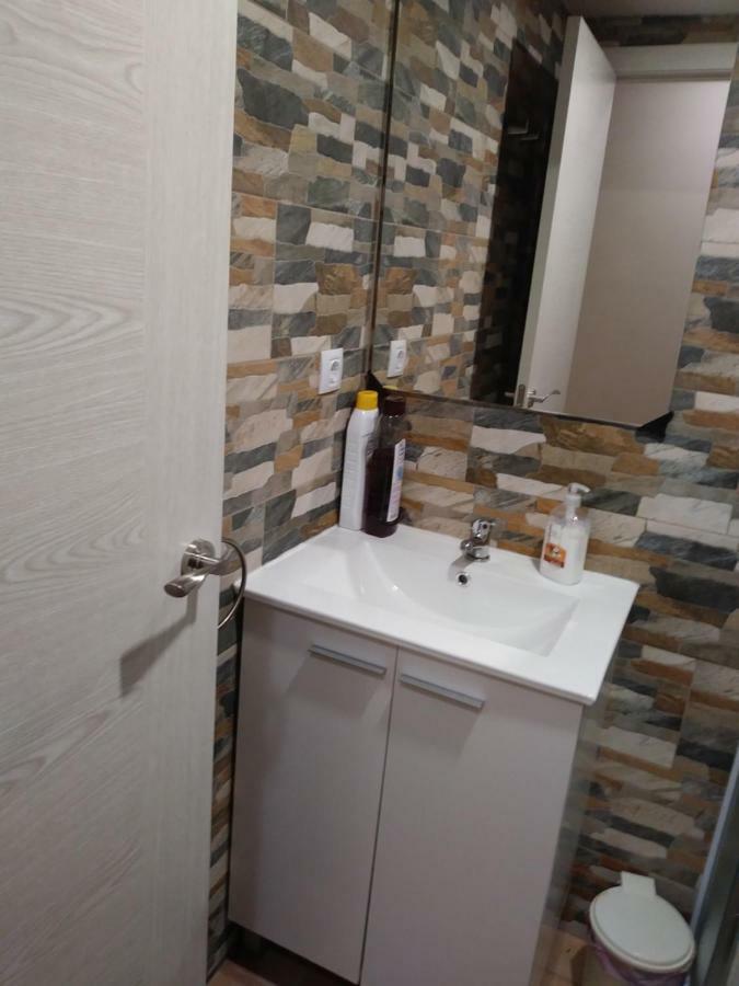 Apartamentos Con Patio อาลิกันเต ภายนอก รูปภาพ