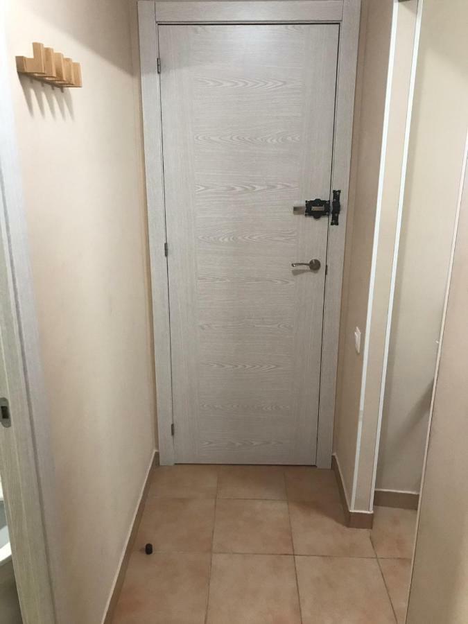 Apartamentos Con Patio อาลิกันเต ภายนอก รูปภาพ